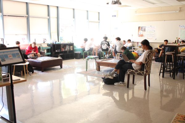Students having lunch in the Wellness Center.